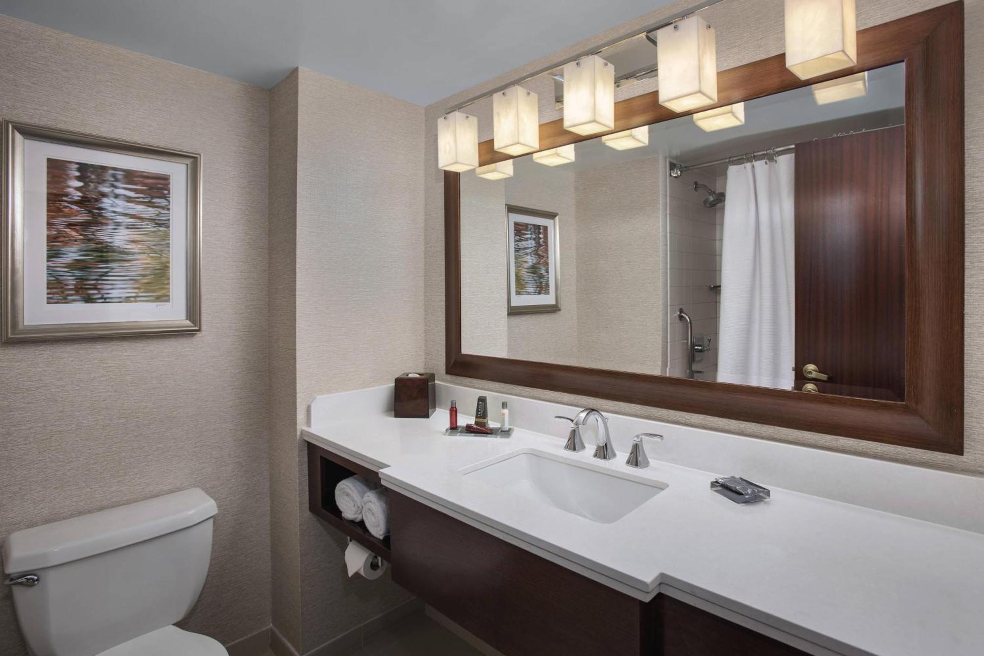 King Room,1368348086:JPEG