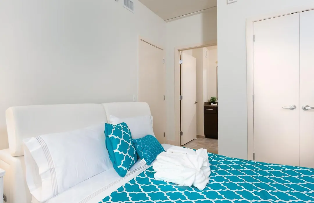 Fantastic Philly Fully Furnished Apartments-1
