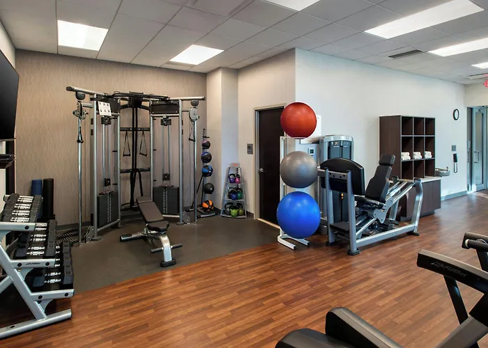 Courtyard By Marriott South At The Navy Yard