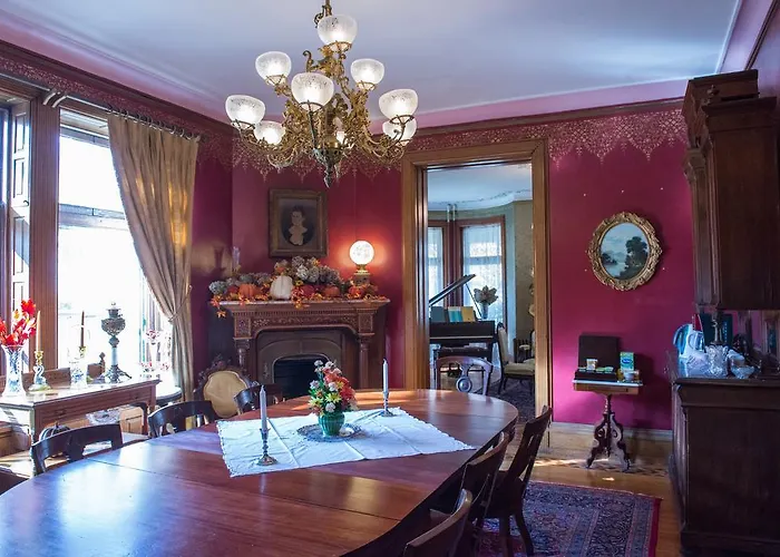Bed and Breakfast Gables Bed And Breakfast Philadelphia